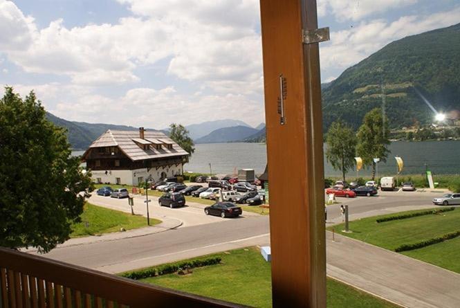 Fruehstueckspension "Schlosswirt" Ossiach Cameră foto